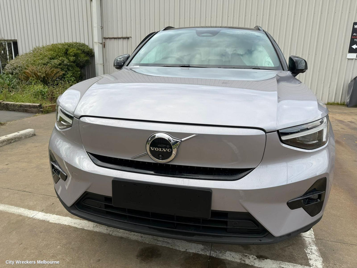 VOLVO XC40 LEFT TAILLIGHT, IN BODY, 02/2018 ONWARDS - Image 3