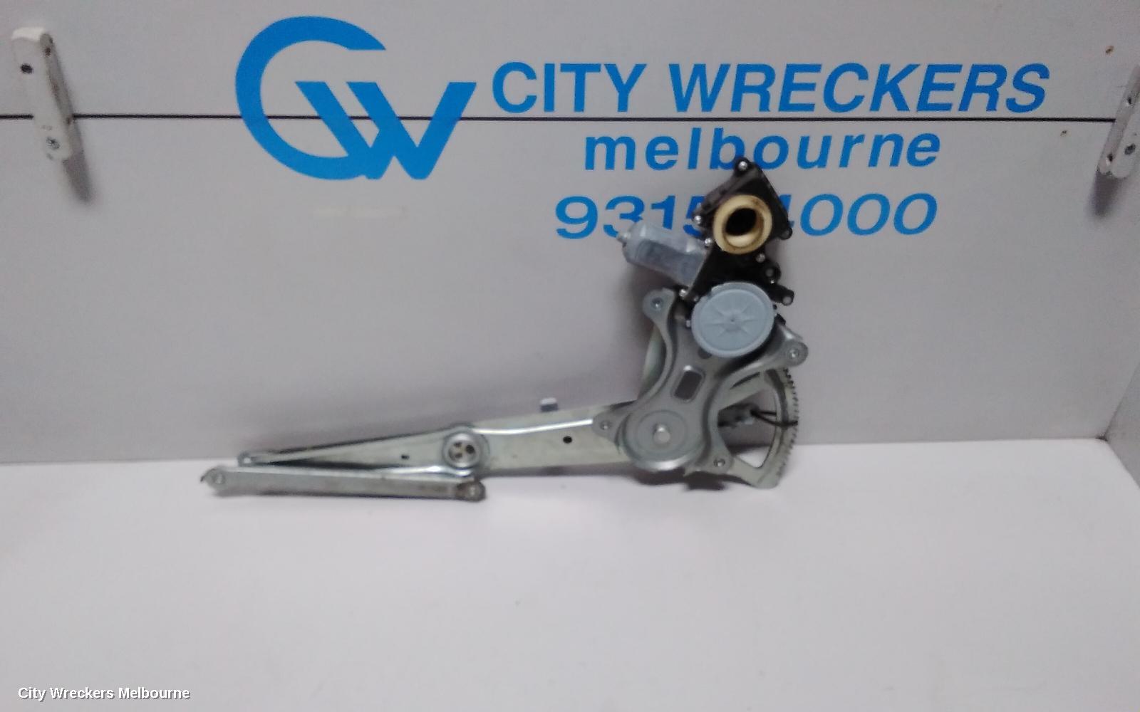 TOYOTA TARAGO LEFT FRONT WINDOW REG/MOTOR, ACR50R, POWER, 03/2006 - 06/2020 - Image 1