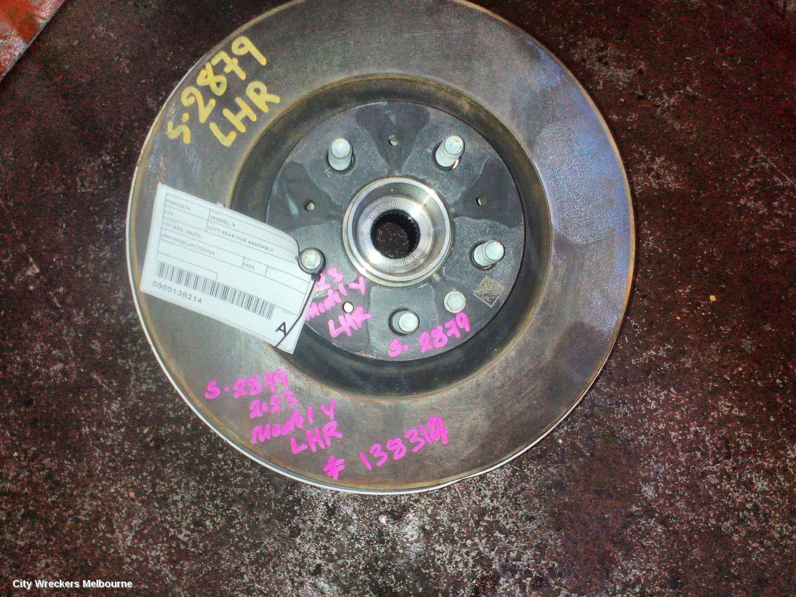 TESLA MODEL Y LEFT REAR HUB ASSEMBLY, 1ST GEN, 03/2022 ONWARDS - Image 1
