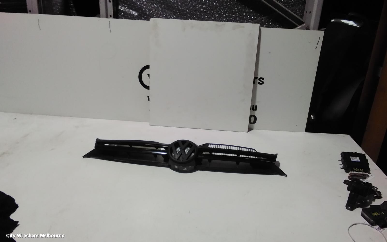 VOLKSWAGEN GOLF GRILLE, RADIATOR GRILLE, GEN 6, 5DR HATCH, BLACK/BLACK, 10/2008 - 03/2013 - Image 3