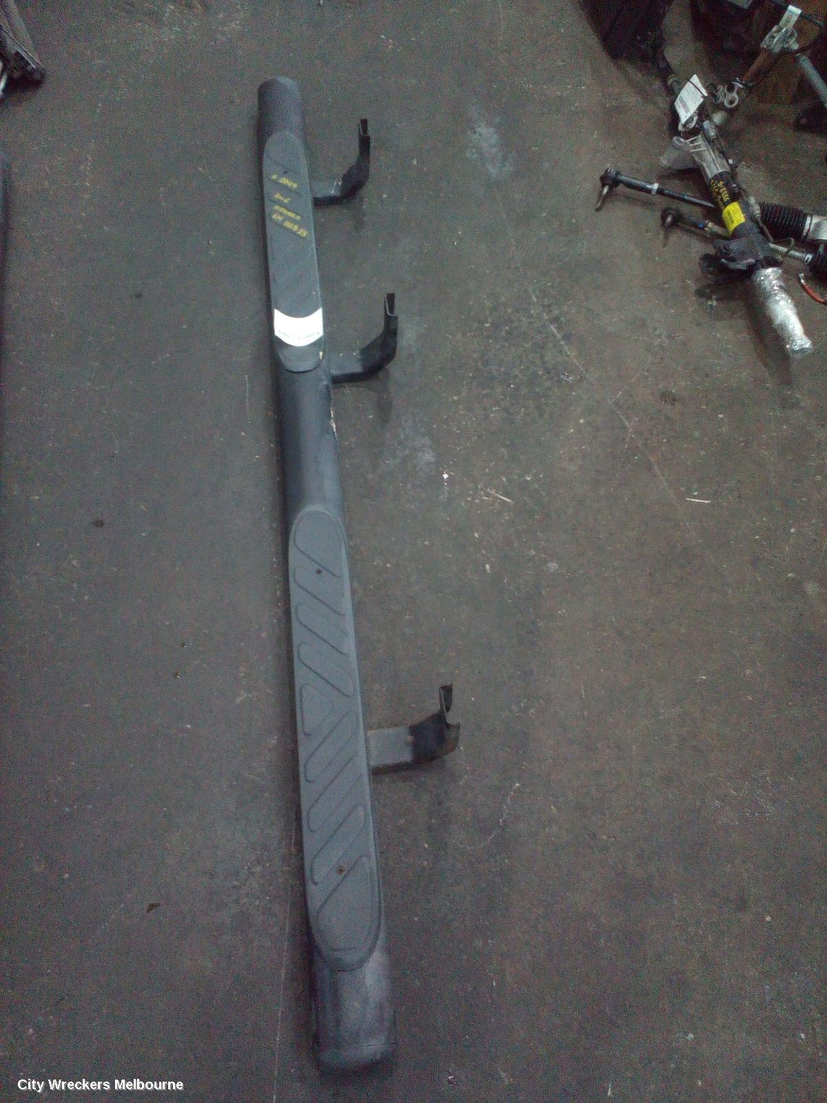 NISSAN NAVARA SIDE STEP/SKIRT, D40 (VIN VSK), LH SIDE, FACTORY, DUAL CAB, 09/2005 - 08/2015 - Image 2