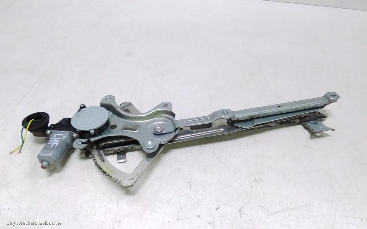 TOYOTA HIACE LEFT FRONT WINDOW REG/MOTOR, DOOR REG AND MOTOR ASSY, TRH/KDH, 01/2005 - 04/2019 - Image 1