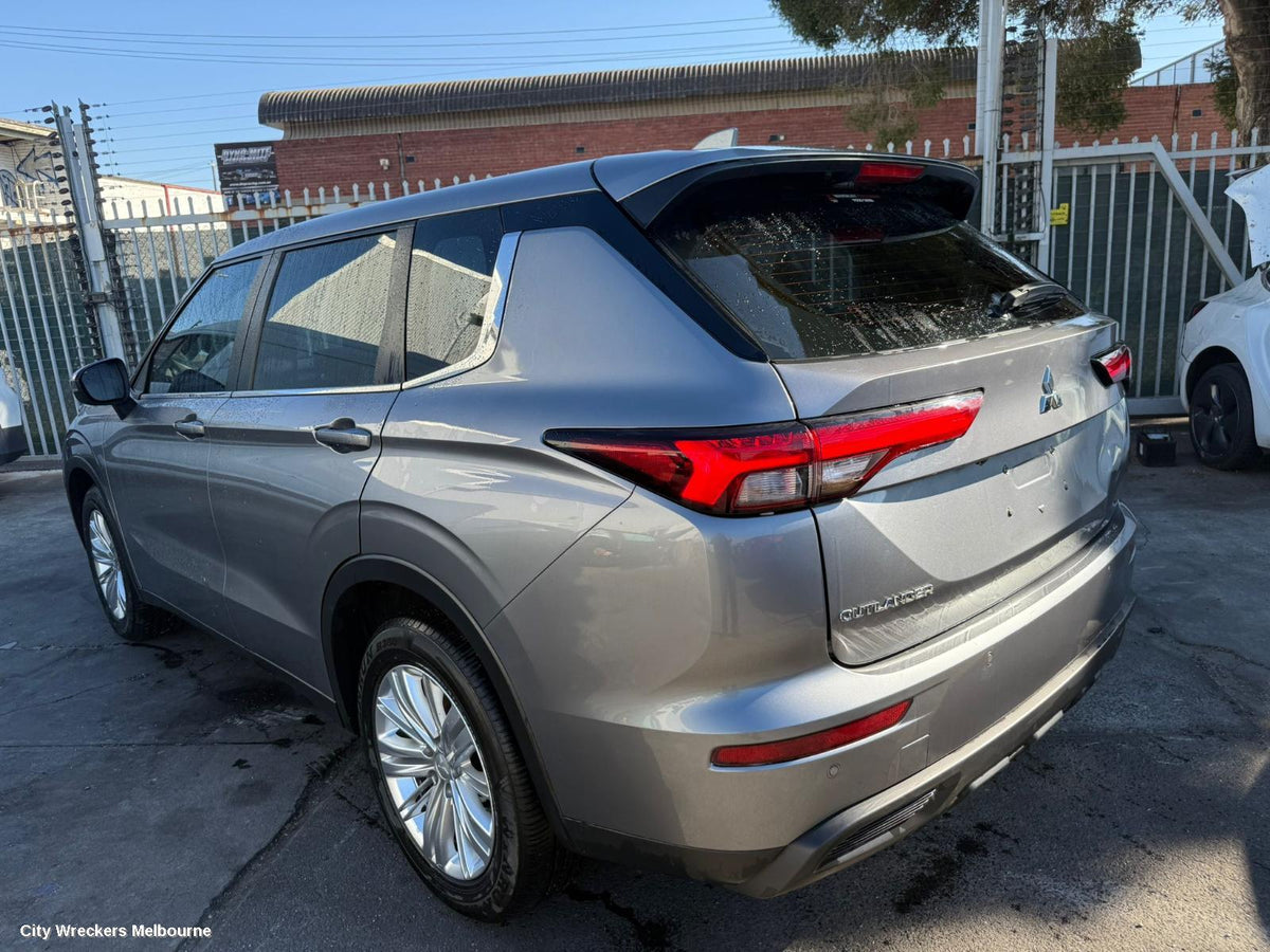 MITSUBISHI OUTLANDER, ZM, 08/2021 ONWARDS, FUS BOX UNDER LEFT GUARD - Image 3