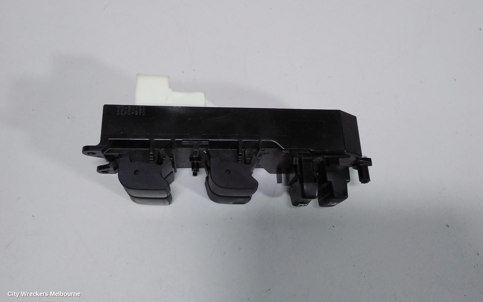 TOYOTA YARIS PWR DR WIND SWITCH, RH FRONT (MASTER SWITCH), 4 SWITCH TYPE, 5DR HATCH/SEDAN, NCP13#, 08/2011 - 12/2019 - Image 2