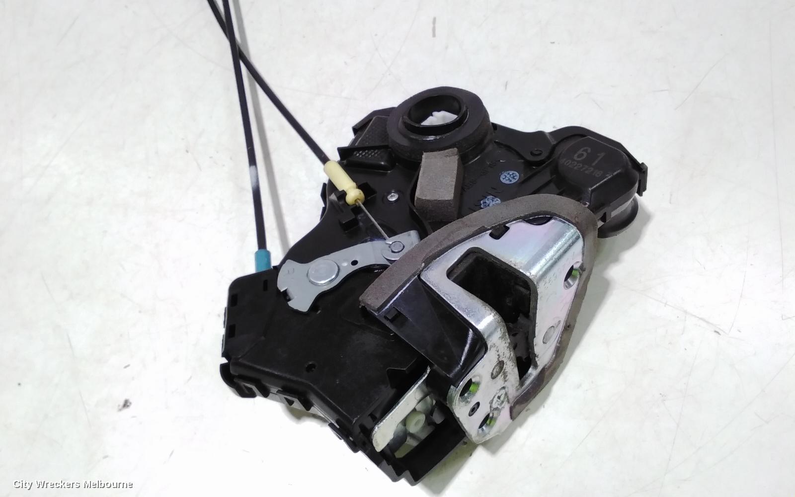 TOYOTA HIACE DOOR/BOOT/GATE LOCK, RIGHT FRONT DOOR LOCK, TRH/KDH, 03/2005 - 04/2019 - Image 2