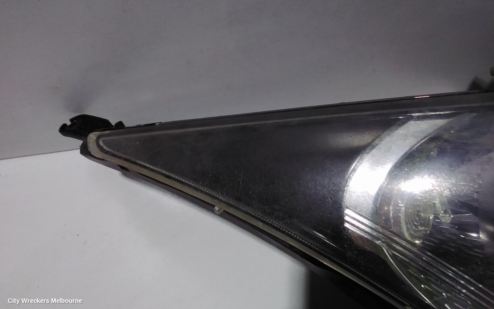 HOLDEN CRUZE RIGHT HEADLAMP, JG, 03/2009 - 02/2011 - Image 3