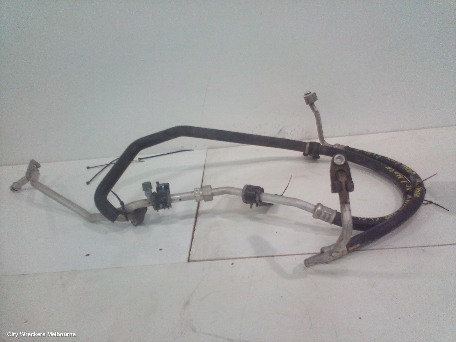 TOYOTA HILUX A/C HOSES, PETROL, 2.7, 2TR-FE, COMPRESSOR TO CONDENSER, 02/2005 - 08/2015 - Image 3