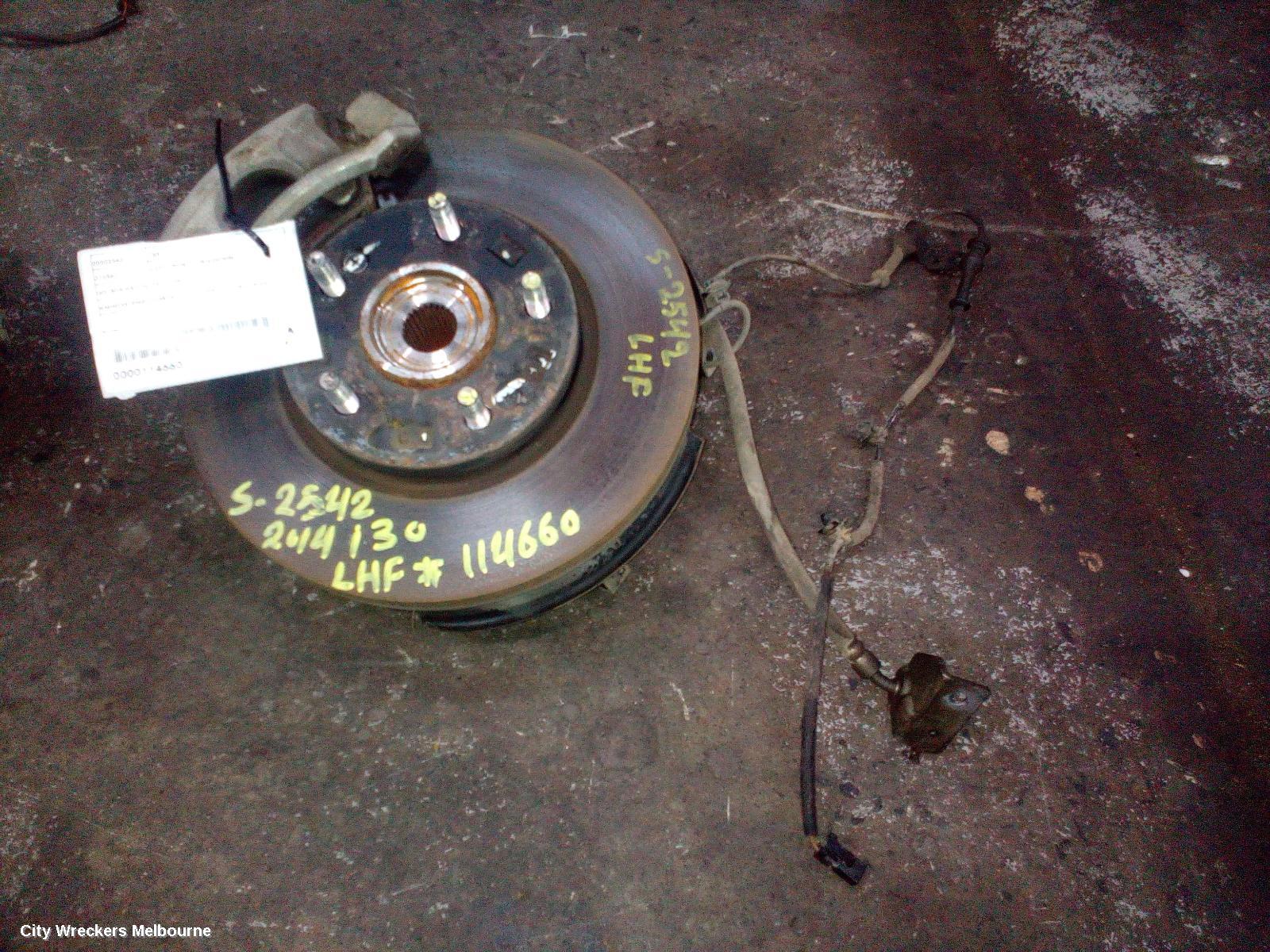 HYUNDAI I30 LEFT FRONT HUB ASSEMBLY, GD, 5DR HATCH, 03/2012 - 04/2017 - Image 2