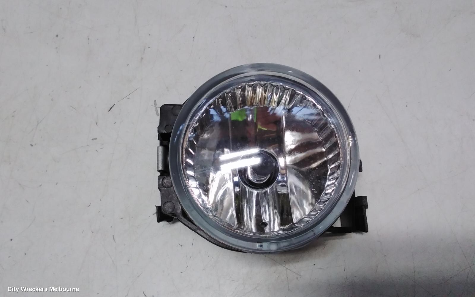 SUBARU OUTBACK RIGHT INDICATOR/FOG/SIDE, BUMPER FOGLAMP, 5TH GEN, 09/2010 - 02/2012 - Image 1