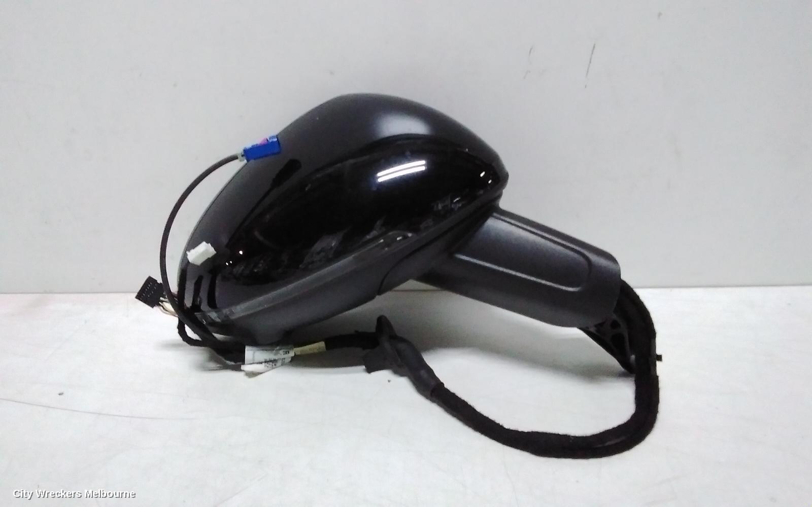 PORSCHE MACAN RIGHT DOOR MIRROR, 95B, ELECTRIC FOLD, AUTODIM, CAMERA TYPE, 06/2014 - 04/2021 - Image 2