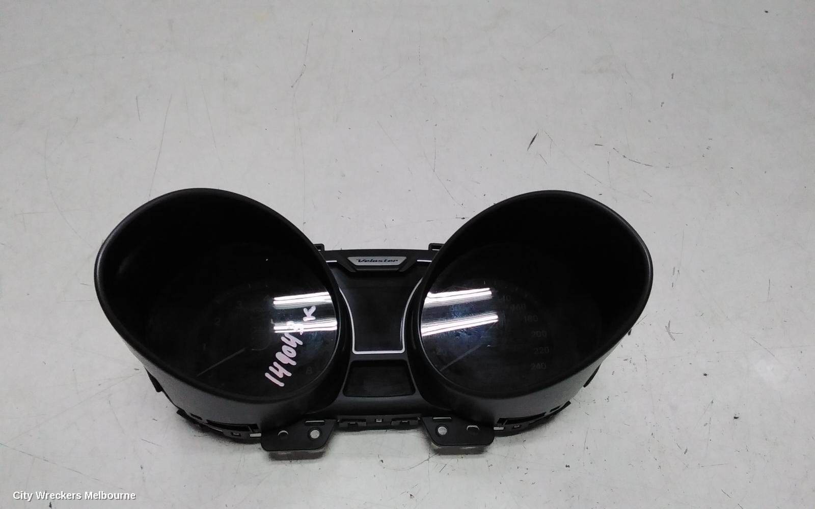 HYUNDAI VELOSTER INSTRUMENT CLUSTER, AUTO, W/ BADGE ON TOP (SPEEDO TILL 240), NON TURBO/TURBO TYPE, FS, 10/2011 - 02/2018 - Image 1