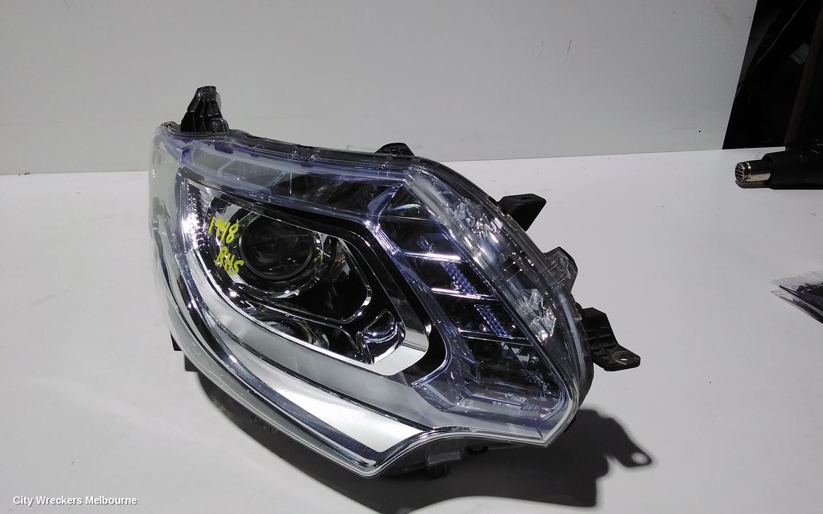 MITSUBISHI TRITON RIGHT HEADLAMP, MQ, HID, CLEAR TINT TOP EDGE TYPE, 04/2015 - 10/2018 - Image 1