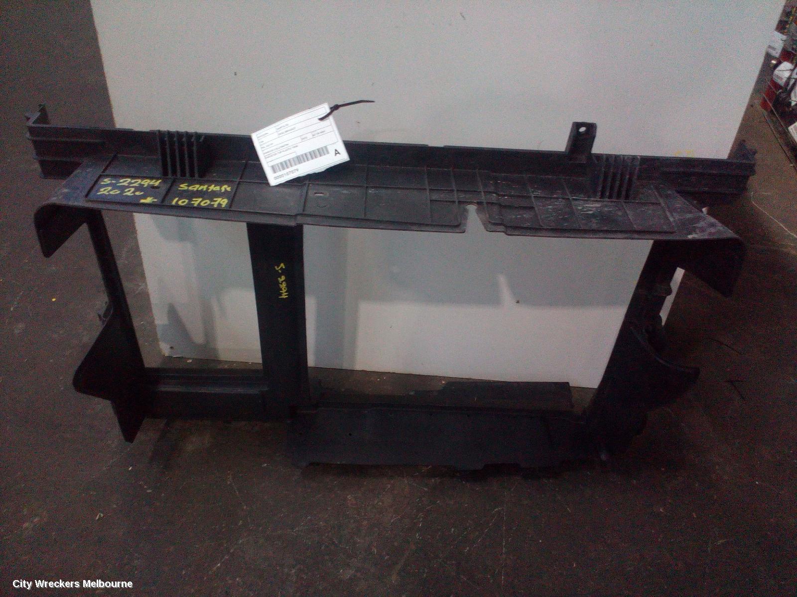 HYUNDAI SANTA FE, TM, 03/2018 - 10/2023, RADIATOR TOP PLASTIC TRIM: 107079 - Image 2