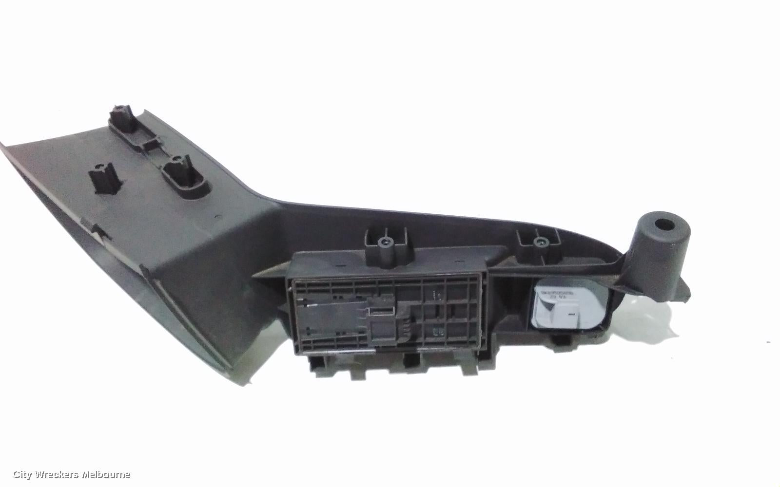 AUDI A4 PWR DR WIND SWITCH, RH FRONT (MASTER SWITCH), B8 8K, 02/2008 - 06/2012 - Image 3
