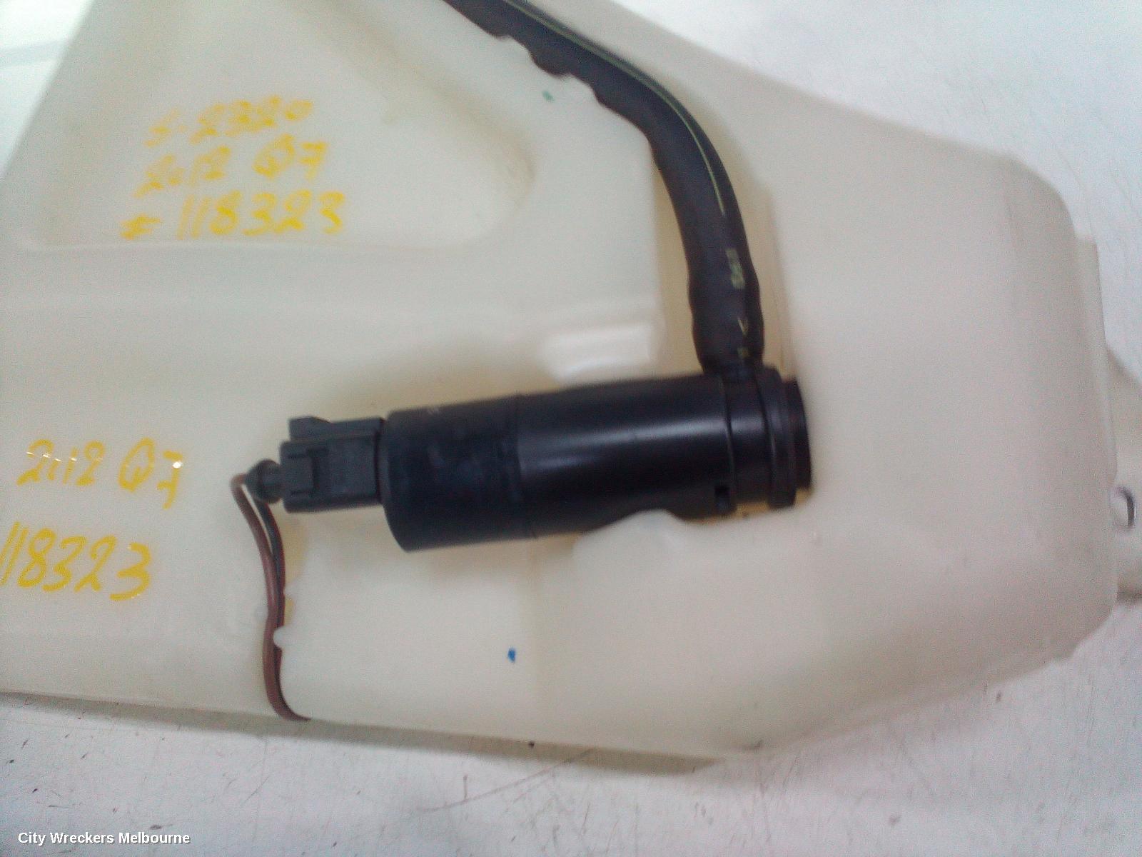 AUDI Q7 WASHER BOTTLE, 4L, W/ H/LAMP WASHER TYPE, 09/2006 - 08/2015 - Image 3