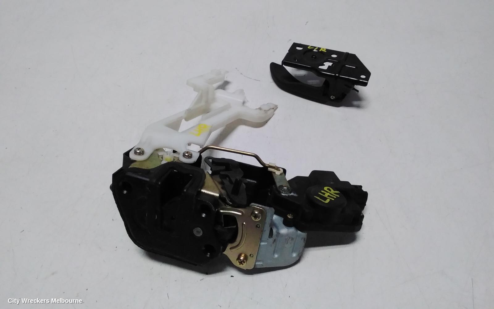 HYUNDAI SANTA FE DOOR/BOOT/GATE LOCK, LEFT REAR DOOR LOCK, SM, 11/2000 - 11/2005 - Image 2