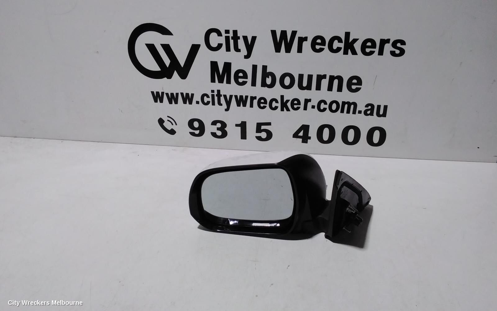 TOYOTA KLUGER LEFT DOOR MIRROR, GSU40-GSU45, COLOUR CODED, NON PUDDLE LIGHT TYPE, 05/2007 - 07/2010 - Image 1