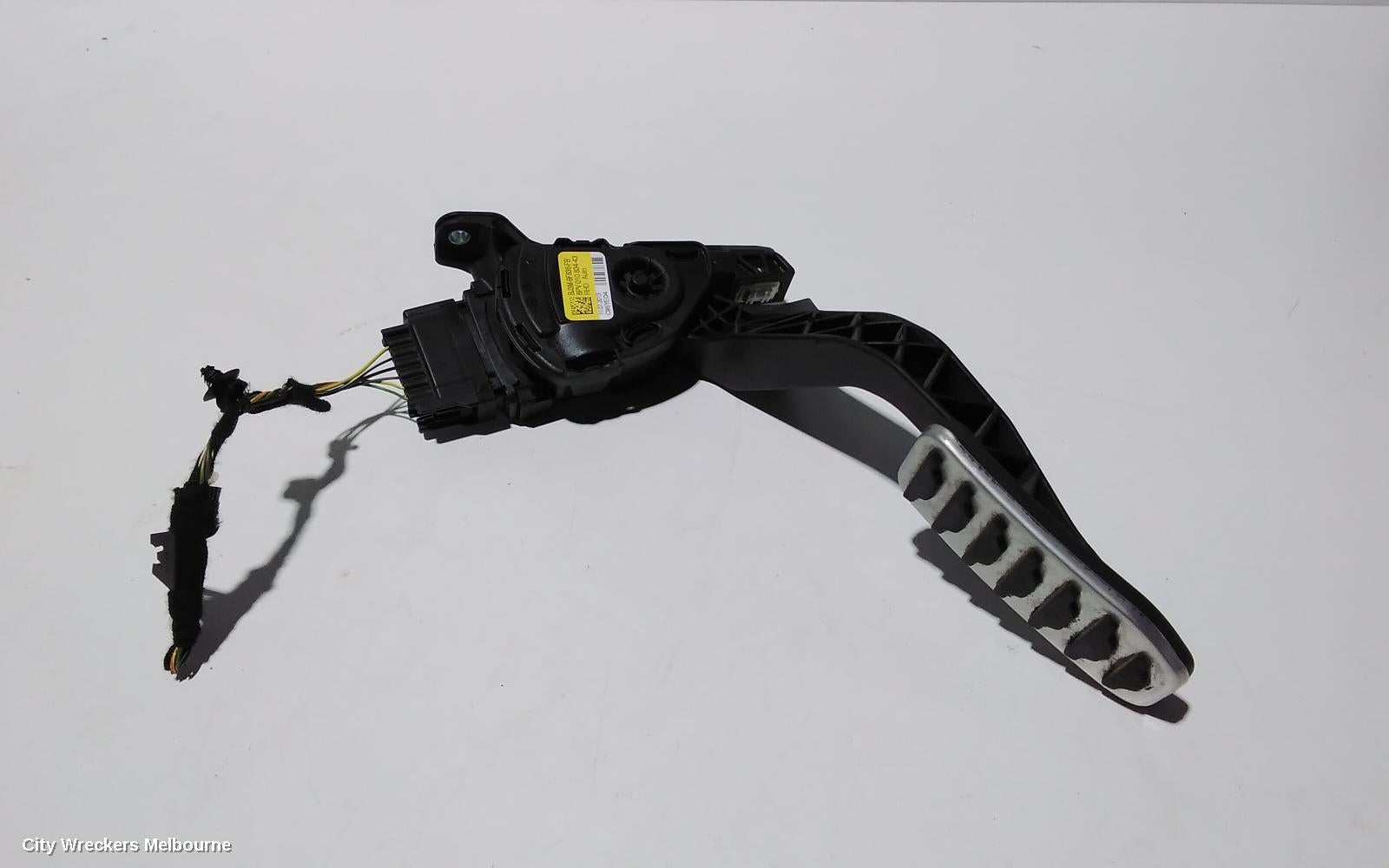 LAND ROVER RANGEROVER EVOQUE PEDAL ASSEMBLY, L538, AUTO T/M, DIESEL, 2.2, ACCELERATOR PEDAL, 11/2011 - 08/2015 - Image 1