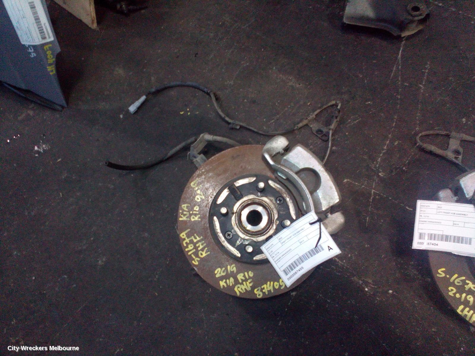KIA RIO RIGHT FRONT HUB ASSEMBLY, YB, 12/2016 - 06/2023 - Image 2