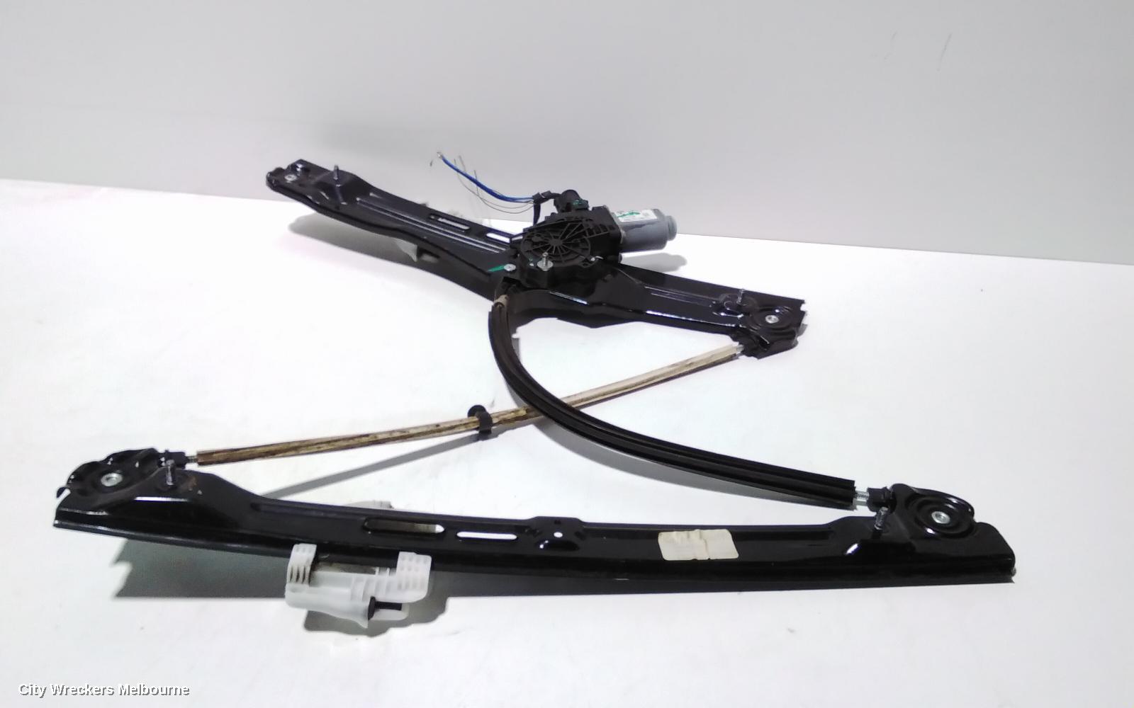 BMW X3 RIGHT FRONT WINDOW REG/MOTOR, F35, 03/2011 - 07/2017 - Image 3