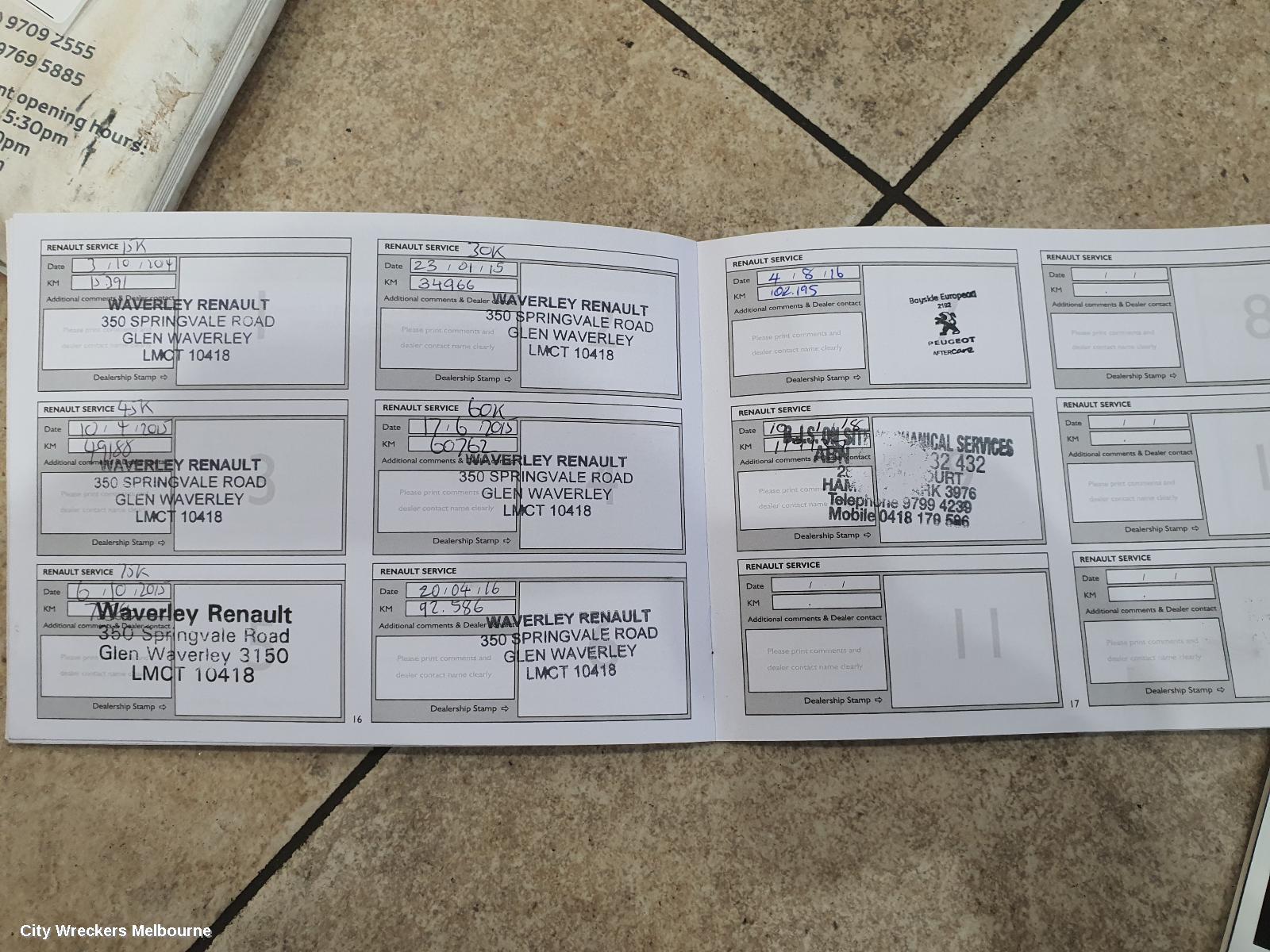 RENAULT KALEOS OWNERS HANDBOOK, H45 11/2011 - 08/2013 - Image 2