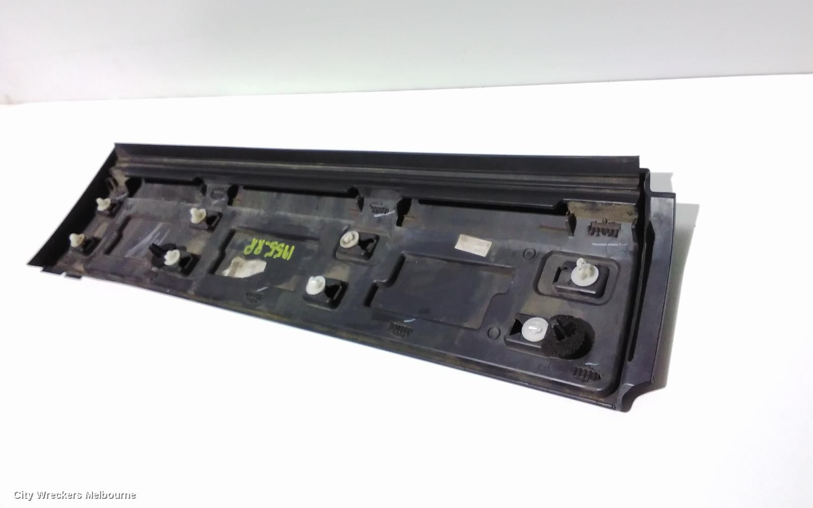 LAND ROVER DISCOVERY SPORT DOOR MOULD, RHR LOWER MOULD: 88117, L550, 01/2015 ONWARDS - Image 3