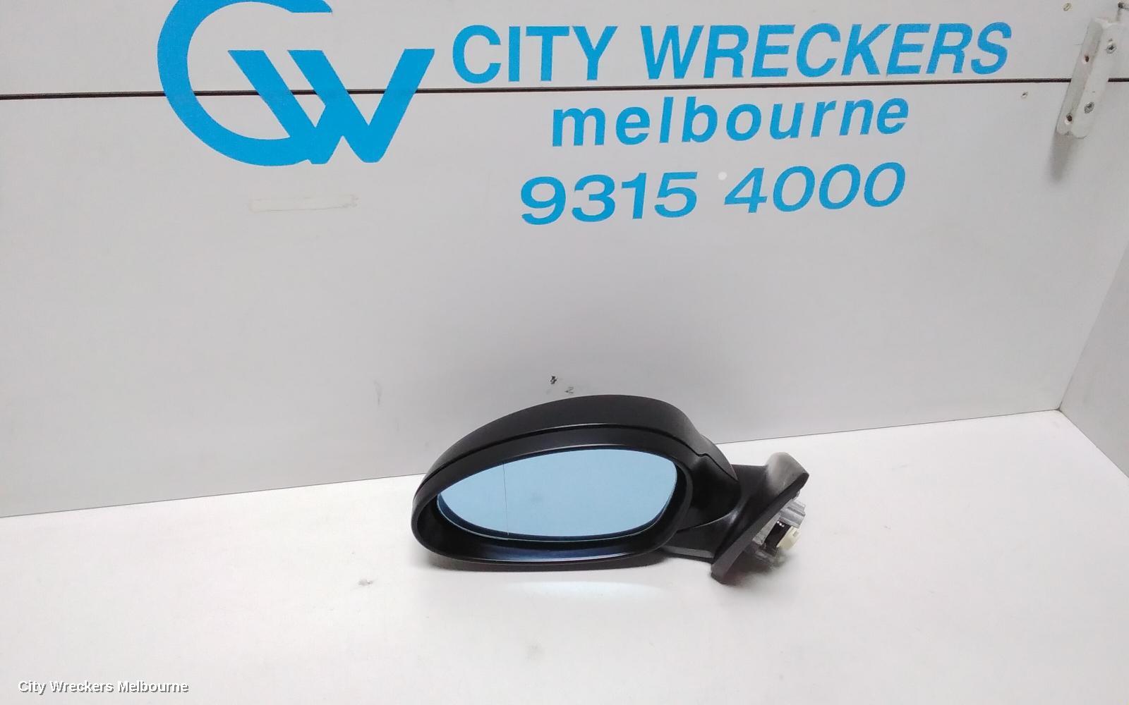 BMW 3 SERIES LEFT DOOR MIRROR, E90/E91, SEDAN/WAGON, STANDARD, W/ SEAT ADJ. & MEMORY TYPE (3 PIN), 03/2005 - 09/2008 - Image 1