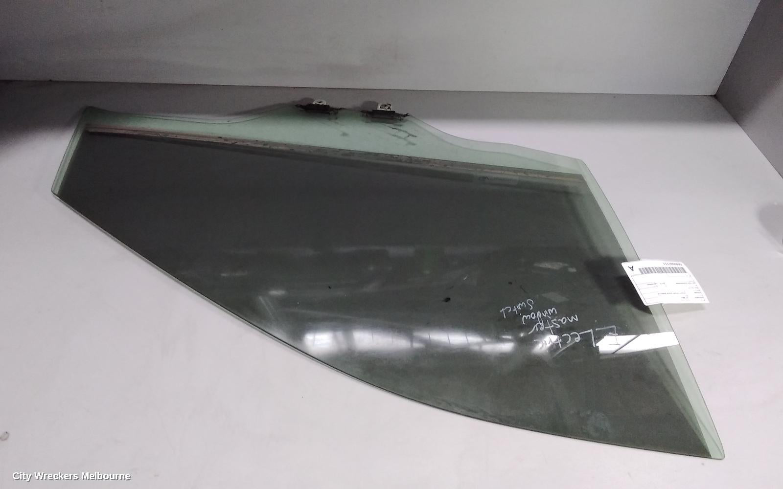NISSAN XTRAIL RIGHT FRONT DOOR WINDOW, T32, 02/2014 ONWARDS - Image 1