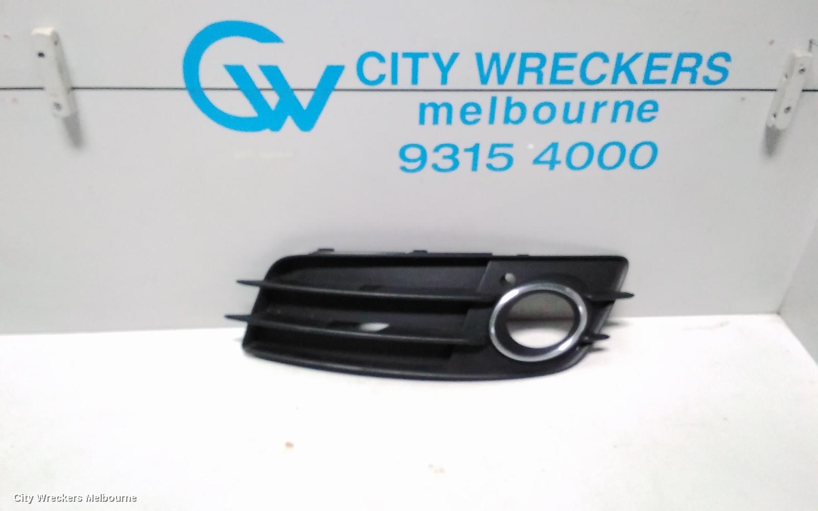 AUDI A4 RIGHT INDICATOR/FOG/SIDE, BUMPER FOGLAMP, B8 8K, 02/2008 - 06/2012 - Image 1