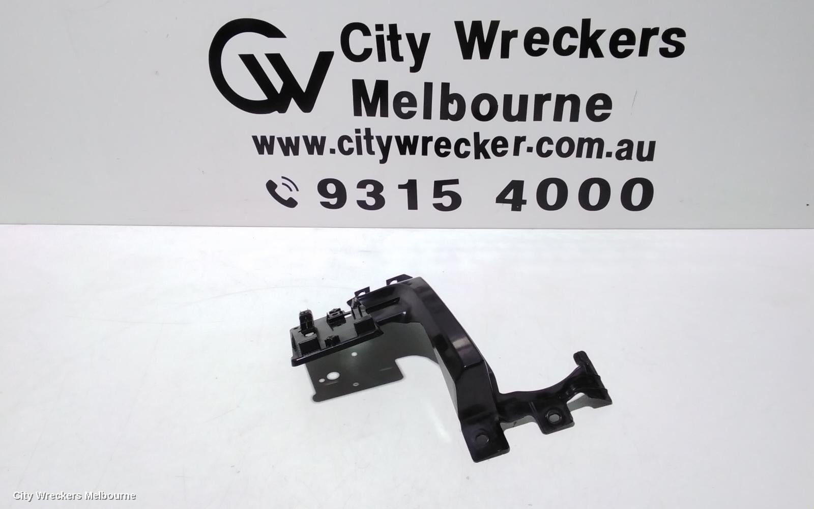 LAND ROVER RANGEROVER EVOQUE, L538, 11/2011 - 01/2019, LHR BAR BRAKET: 103844 - Image 1