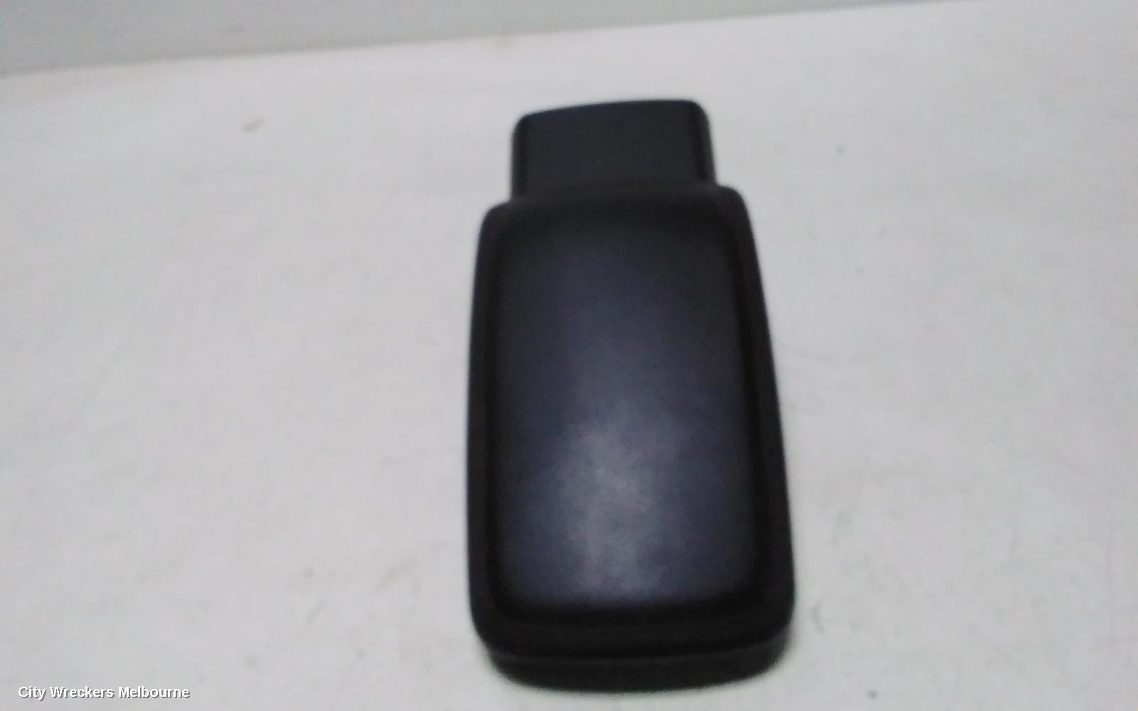 MERCEDES CLA CLASS CONSOLE, C117/X117, COUPE/WAGON, CENTRE CONSOLE, 09/2013 - 01/2019 - Image 3