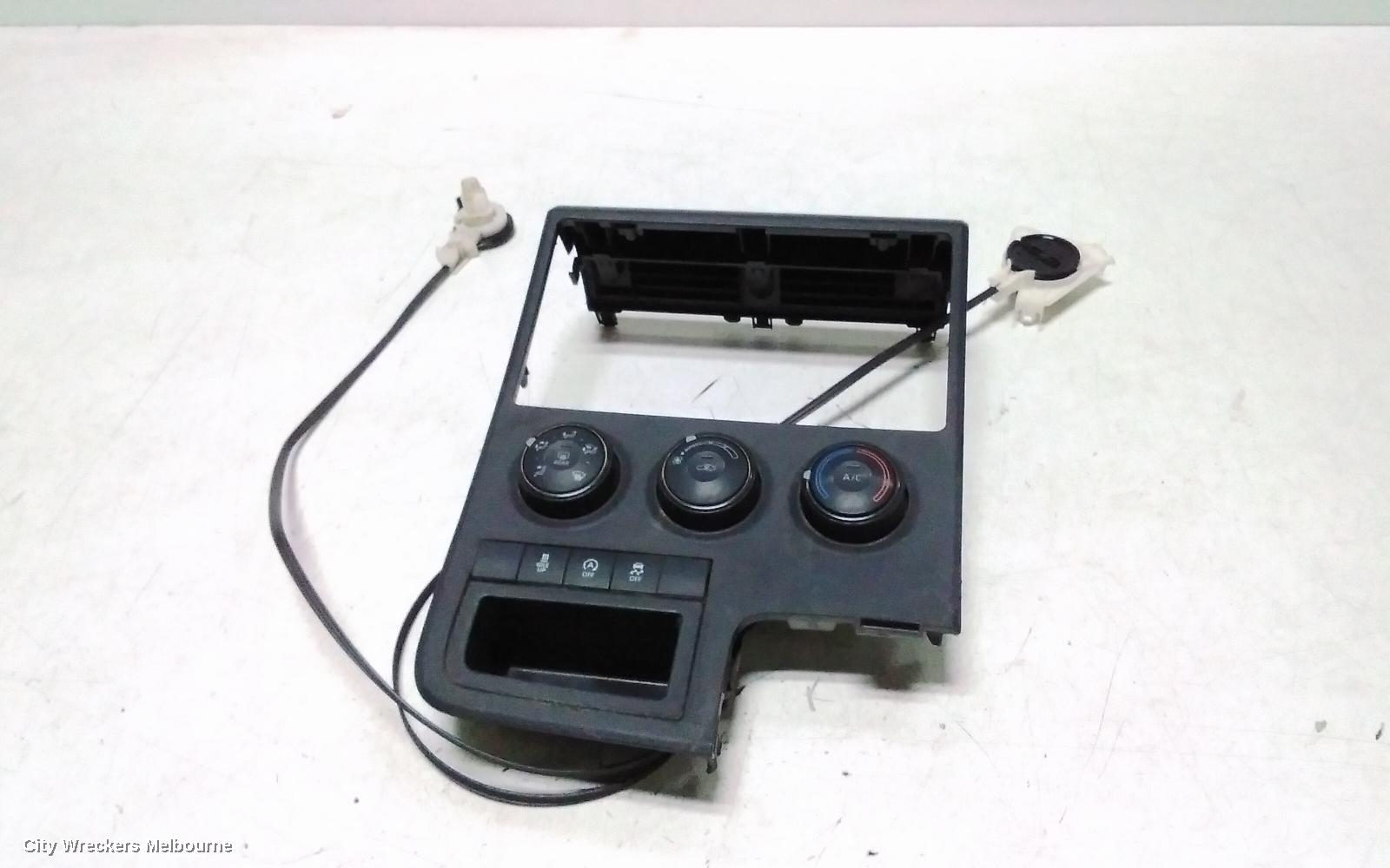 TOYOTA HIACE HEATER/AC CONTROLS, DUAL ZONE TYPE, 300 SERIES, 02/2019 ONWARDS - Image 1