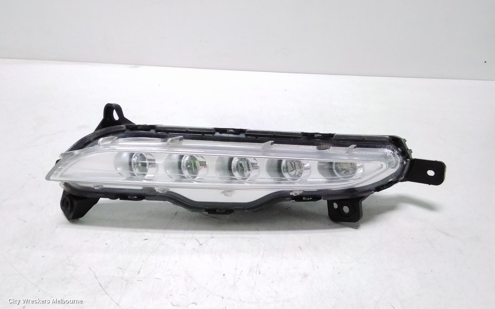 HYUNDAI TUCSON LEFT INDICATOR/FOG/SIDE, BUMPER FOGLAMP, TL, KOREAN BUILT (VIN KMHJ), 07/2015 - 06/2018 - Image 2