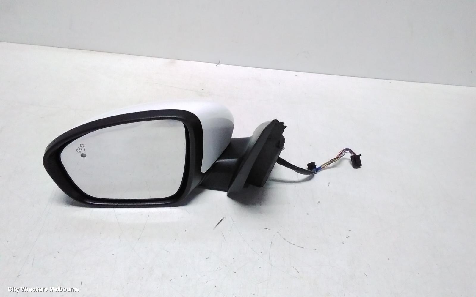 RENAULT ARKANA LEFT DOOR MIRROR, JL1, POWER FOLD, COLOUR CODED TYPE, 05/2021 ONWARDS - Image 1