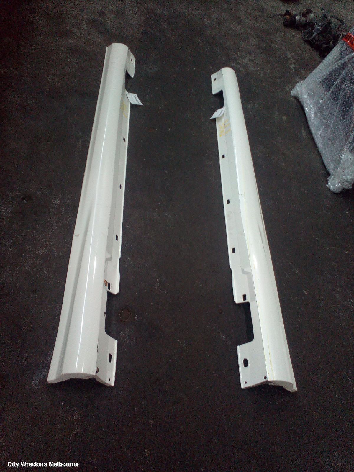 MERCEDES C CLASS SIDE STEP/SKIRT, W204/S204/C204, RH SIDE, 05/2011 - 01/2015 - Image 3