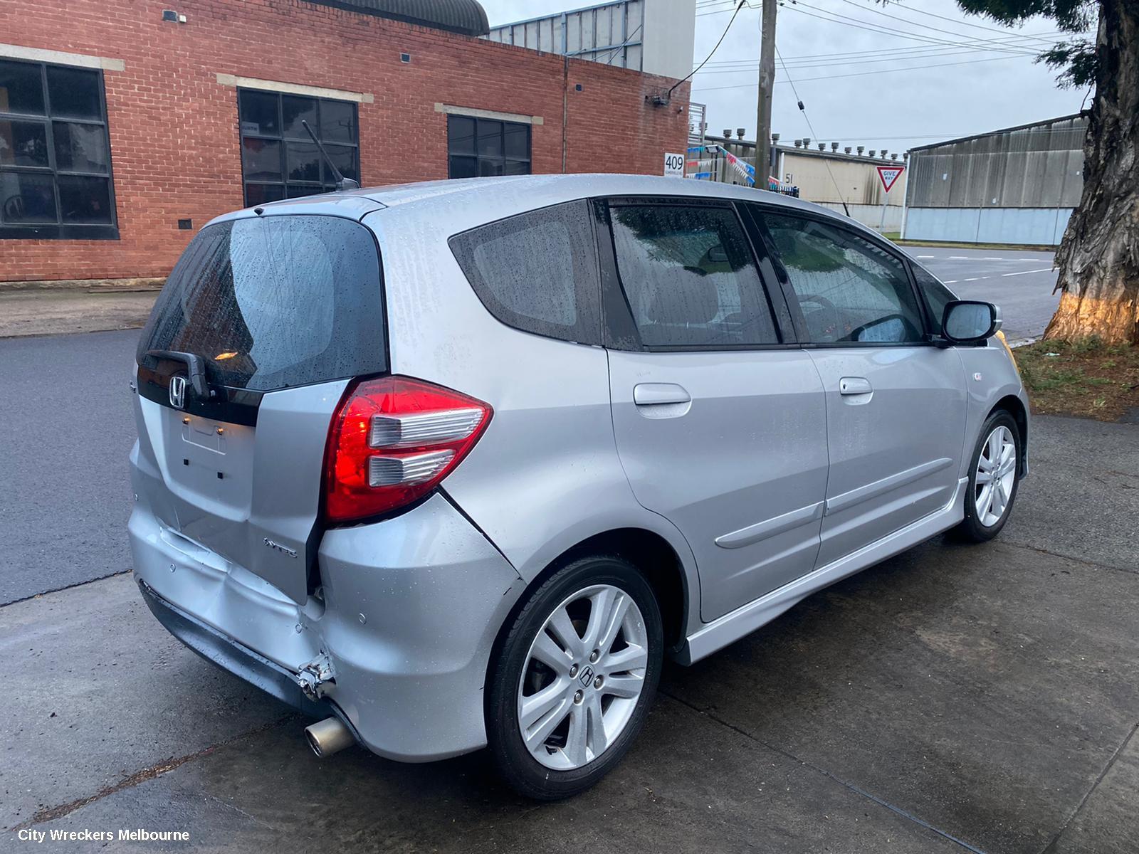 HONDA JAZZ LEFT FRONT DOOR, GE/GP, 08/2008 - 06/2014 - Image 3