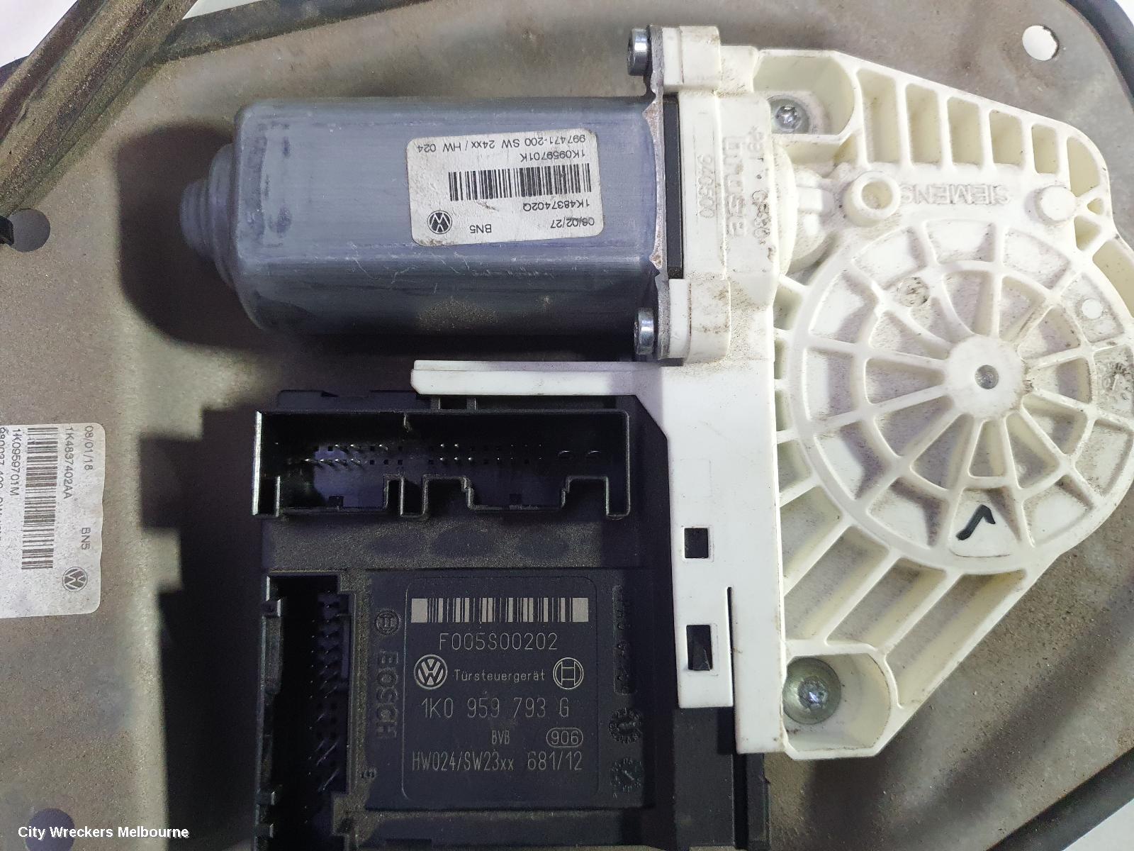 VOLKSWAGEN GOLF RF WINDOW REGULATOR - Image 2