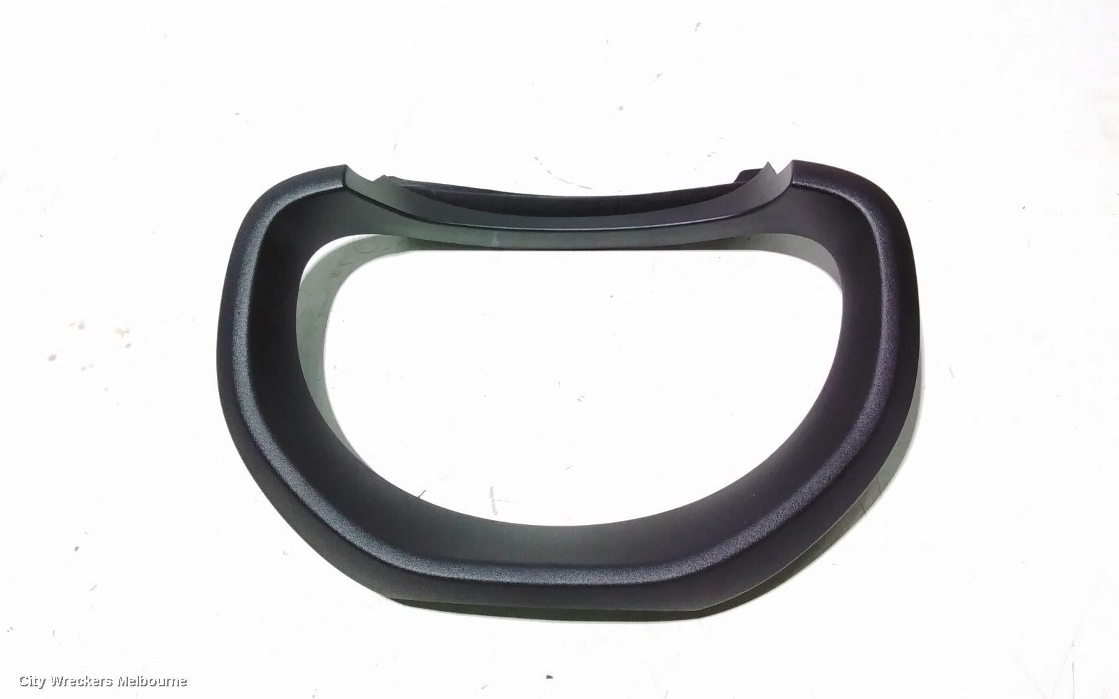 TOYOTA YARIS, XP130 SERIES, 10/2011 - 12/2019, CLUSTER SURROUND: 105901 - Image 3