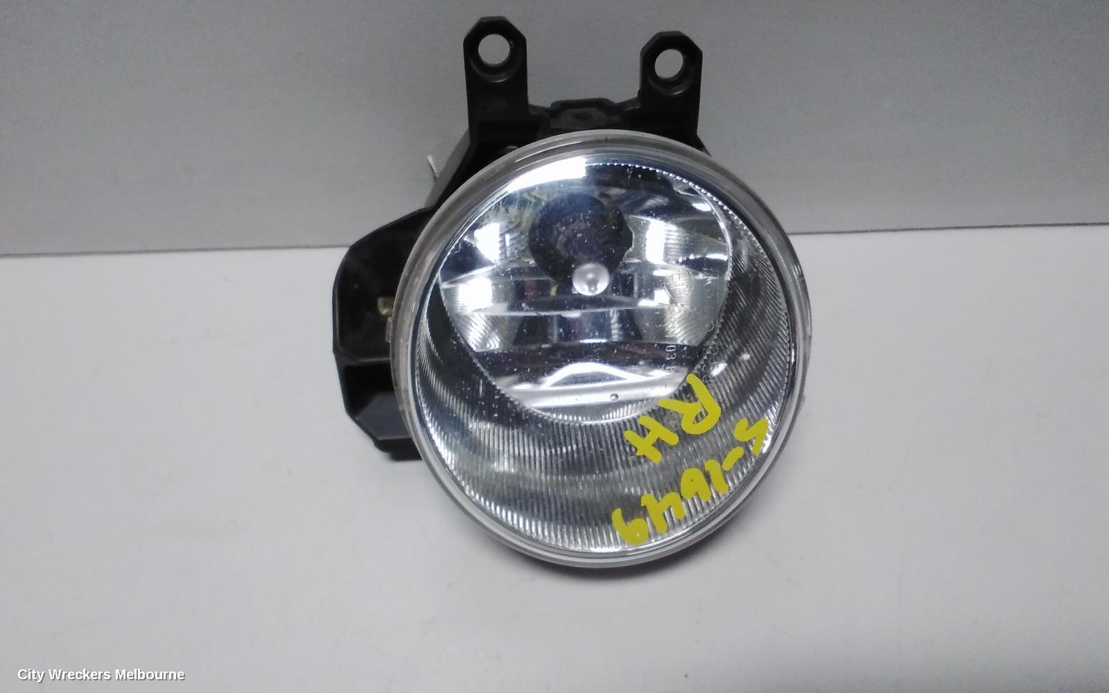 TOYOTA COROLLA RIGHT INDICATOR/FOG/SIDE, BUMPER FOGLAMP, ZRE182R/ZWE186R, HATCH, 03/2015 - 06/2018 - Image 2