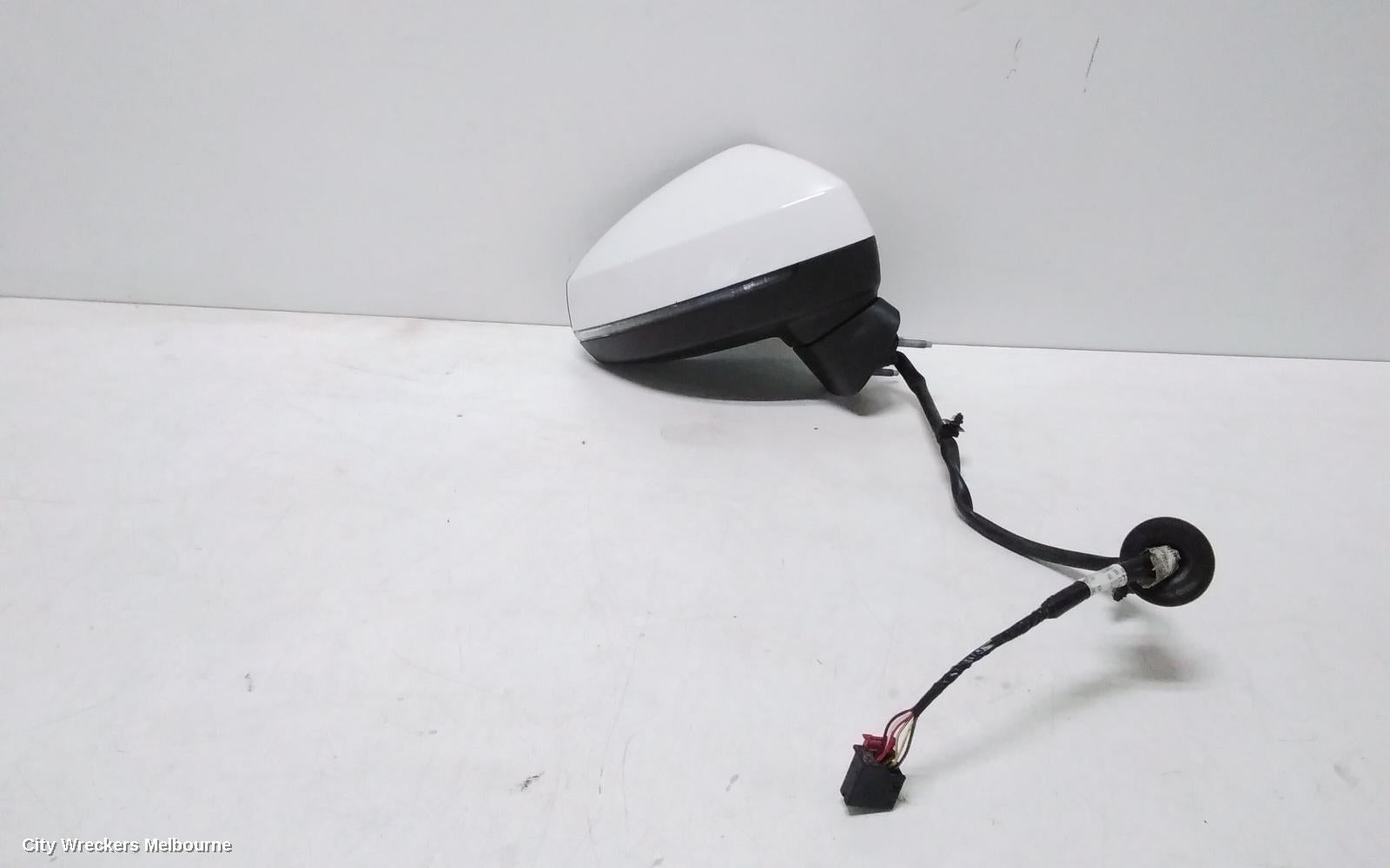 AUDI A3 RIGHT DOOR MIRROR, 8V, A3, SEDAN, MANUAL FOLD, W/ LANE CHANGE ASSIST TYPE (6XC/7Y5), 05/2016 - 10/2020 - Image 1