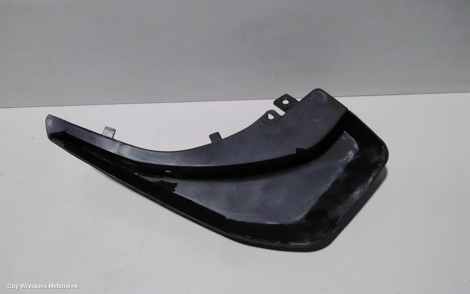 LAND ROVER RANGEROVER EVOQUE MUD FLAPS, L538, 11/2011 - 01/2019 - Image 2