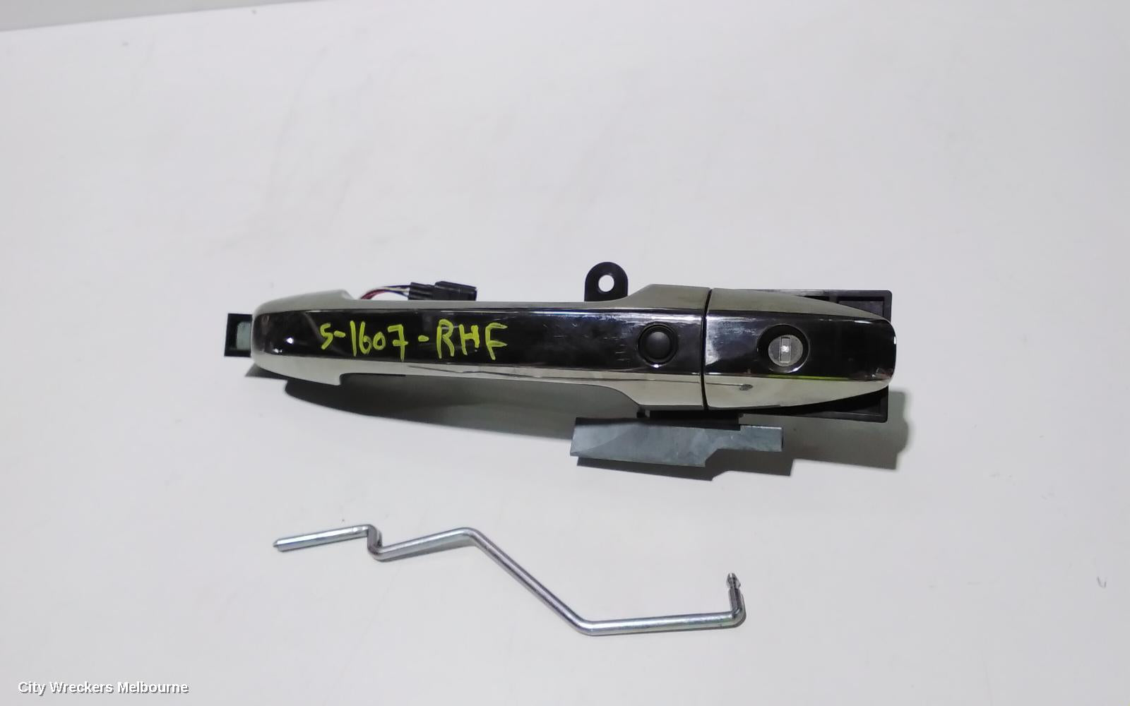 HONDA ODYSSEY DOOR HANDLE, OUTER, RH FRONT, W/ KEYLESS ENTRY TYPE, RC1, 02/2014 ONWARDS - Image 2