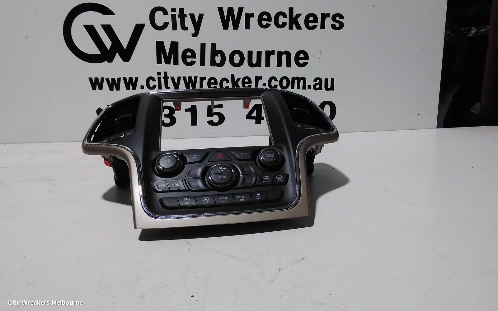 JEEP GRANDCHEROKEE HEATER/AC CONTROLS, HEATING/COOLING/STEREO CENTRE CONTROL UNIT***USE STEREO/HEAD UNIT*** 04/2013 - 02/2022 - Image 1
