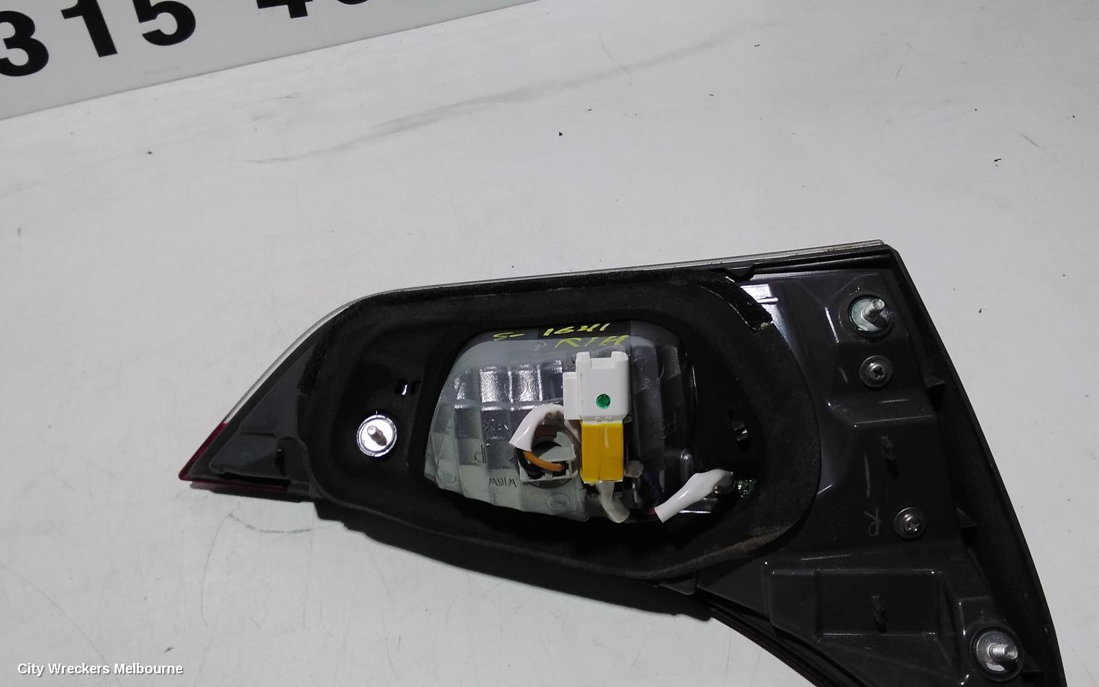 TOYOTA COROLLA REAR GARNISH, TAILGATE LAMP (RH SIDE), ZRE182R/ZWE186R, HATCH, 03/2015 - 06/2018 - Image 3