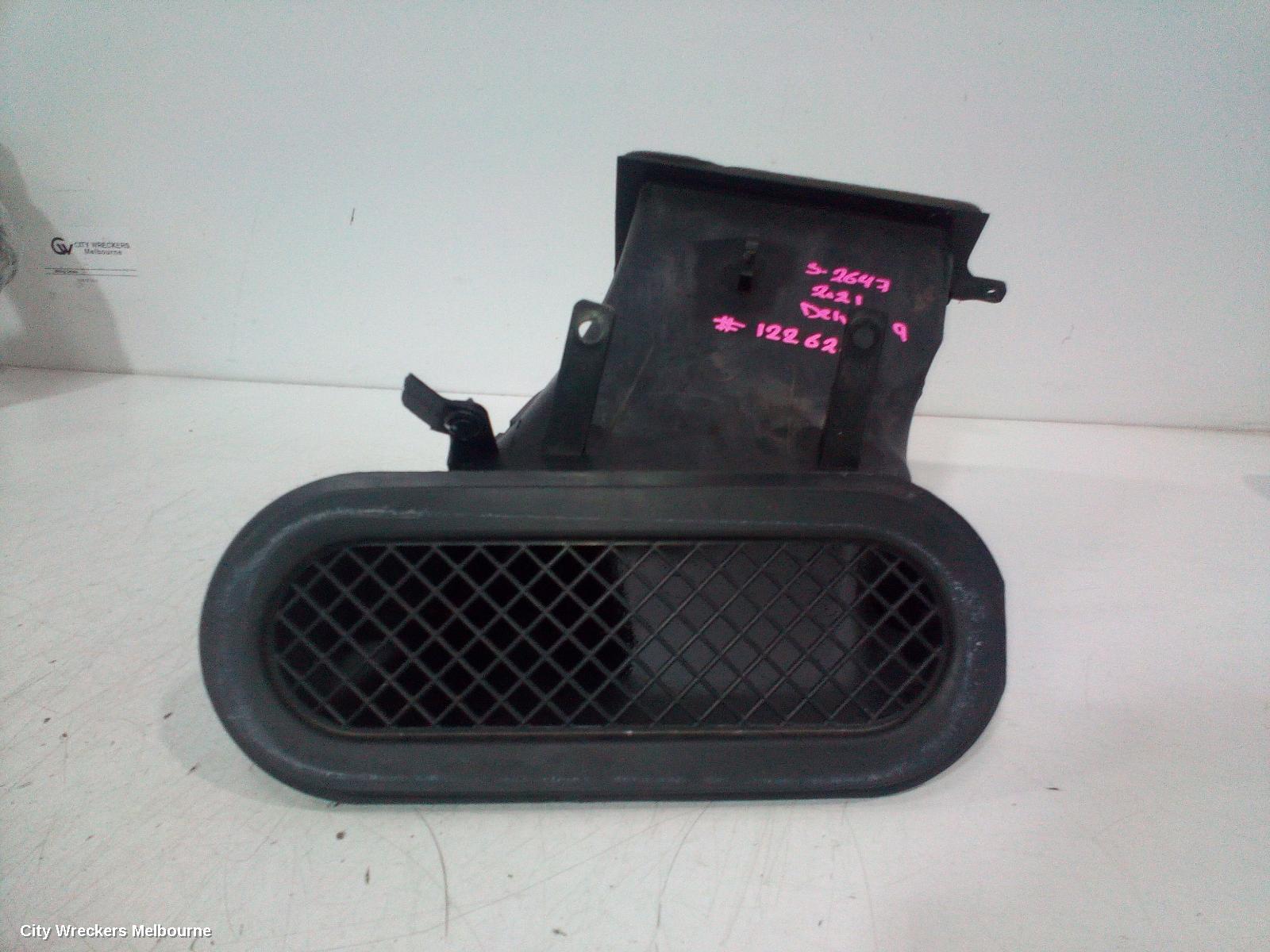 LDV DELIVER 9 AIR CLEANER DUCT/HOS, DIESEL, 2.0, AIR INTAKE HOSE (TURBO TO AIRBOX), 07/2020 ONWARDS - Image 2