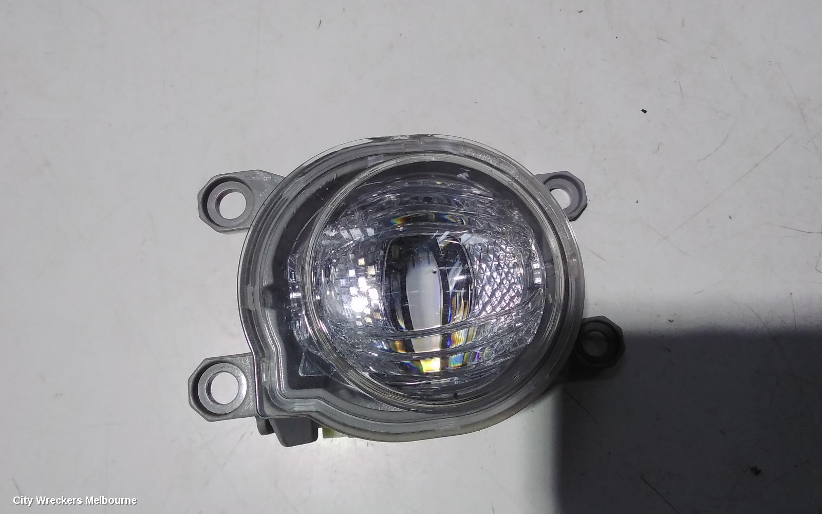 TOYOTA COROLLA LEFT INDICATOR/FOG/SIDE, BUMPER FOGLAMP, E210, HATCH, 07/2018 ONWARDS - Image 2