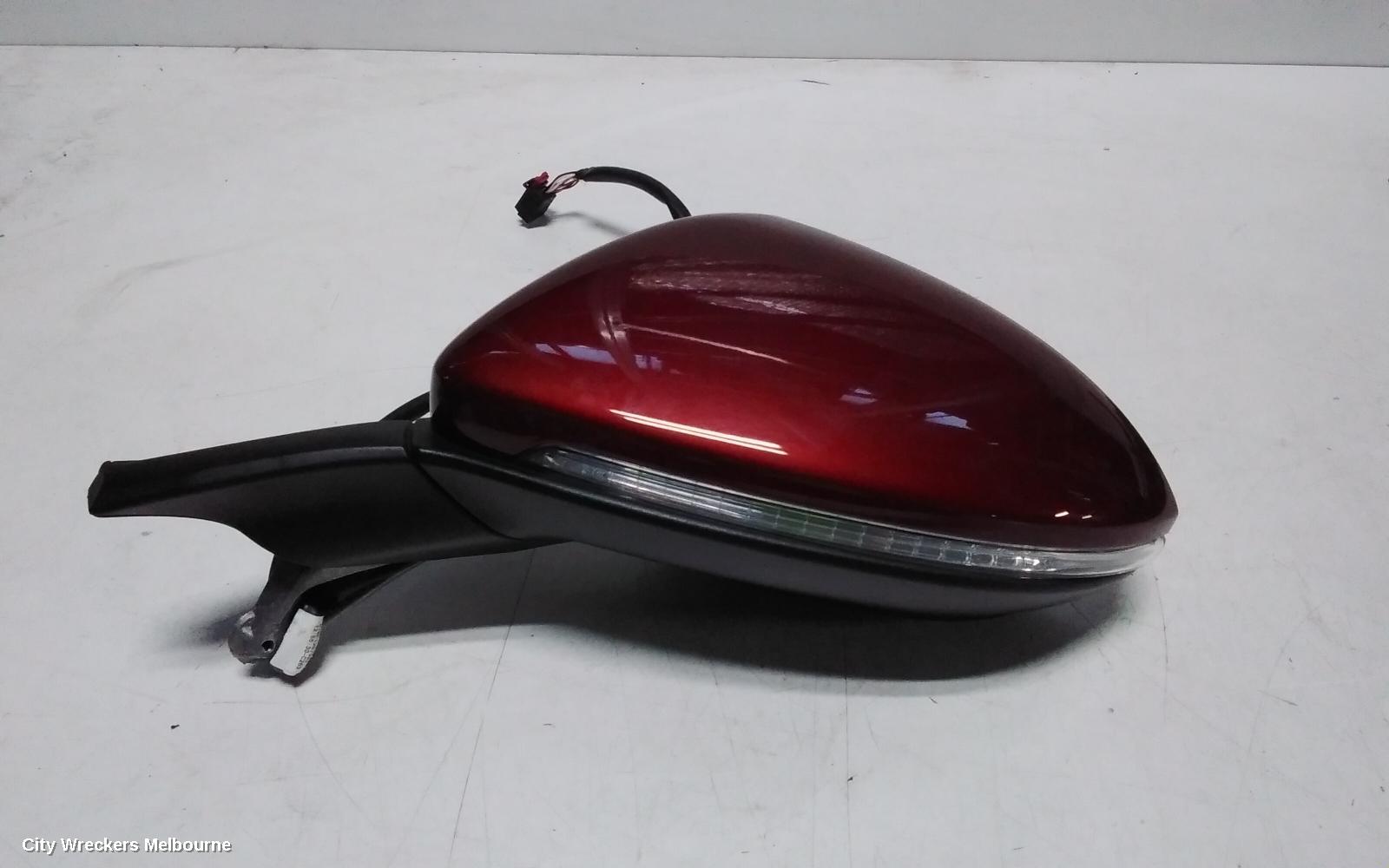 VOLKSWAGEN GOLF LEFT DOOR MIRROR, GEN 7, COLOUR CODED, MANUAL FOLD, NON MEMORY, HEATED, NON LANE CHANGE ASSIST TYPE (6XN/7Y0), 04/2017 - 08/2020 - Image 1