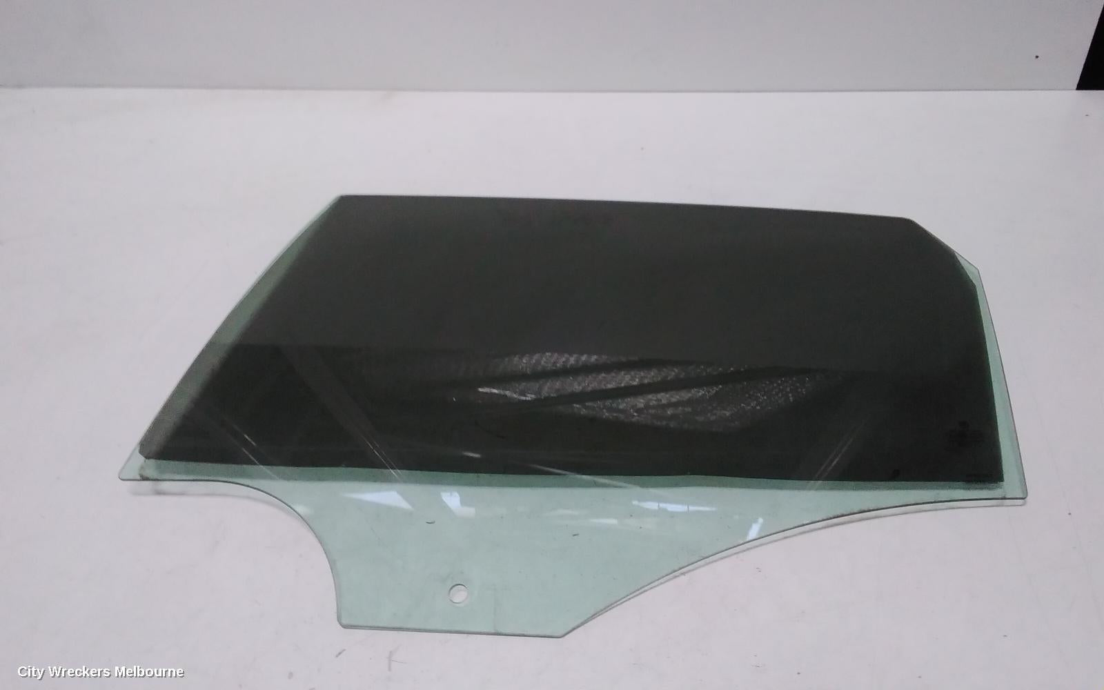 VOLKSWAGEN POLO LEFT REAR DOOR WINDOW, 6R, 05/2010 - 09/2017 - Image 1