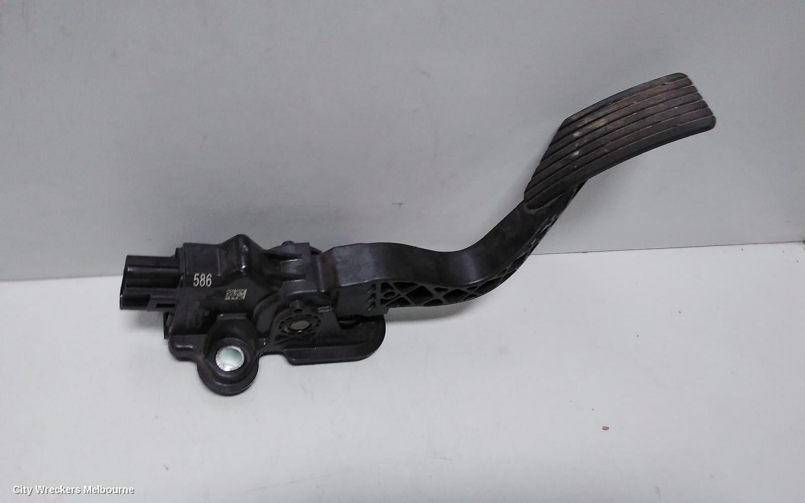 JEEP COMPASS PEDAL ASSEMBLY, MK, ACCELERATOR PEDAL, 01/2012 - 12/2016 - Image 2