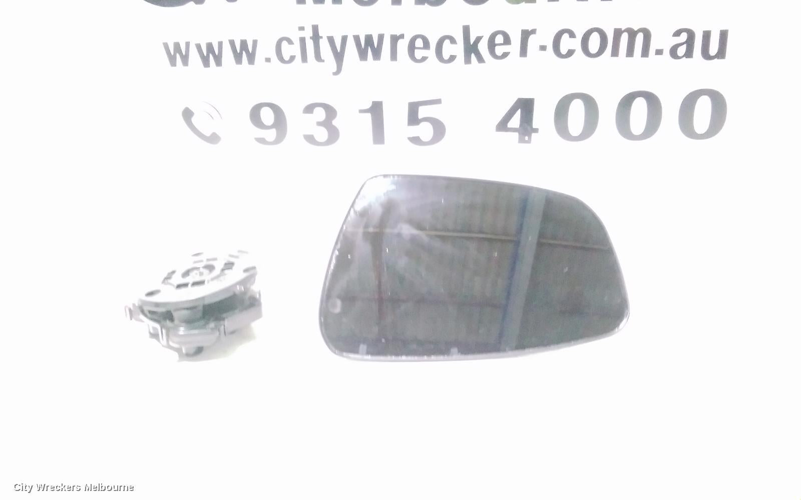 KIA CERATO LEFT DOOR MIRROR, YD, SEDAN/HATCH, MANUAL FOLDING, NON PUDDLE LAMP TYPE, 04/2013 - 02/2016 - Image 2